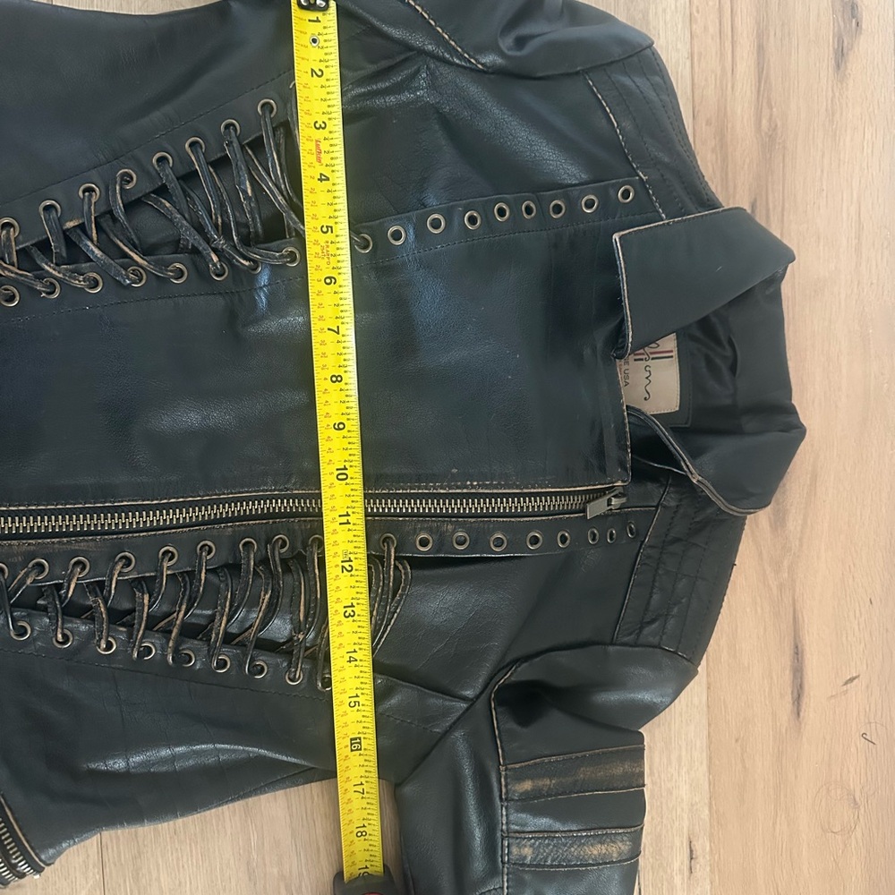 Edgy Amazing DESIGN and DETAILS Wilson Black Leather Jacket - Picture 15 of 15